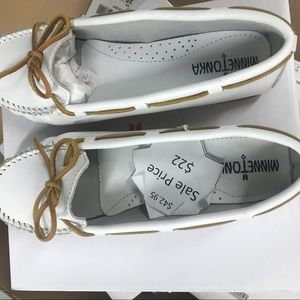 Brand New Minnetonka Women’s White Loafers Flat
